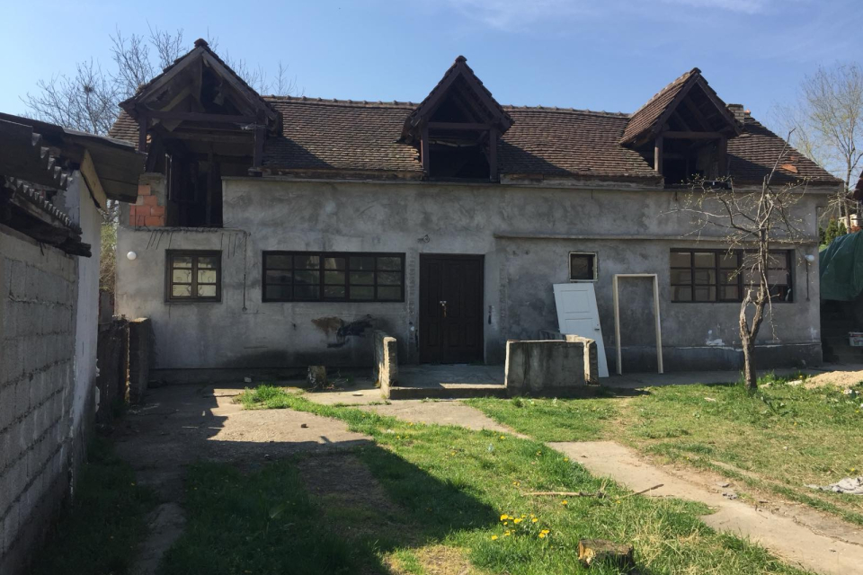 Na prodaju kuća u Surčinu 160m2, plac 557m2 | Maja Nekretnine