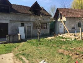 Na prodaju kuća u Surčinu 160m2, plac 557m2 | Maja Nekretnine