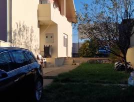 Na prodaju kuća u Surčinu 265m2, dvorište 439m2 | Maja Nekretnine